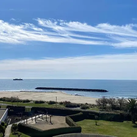 דירה Face A La *