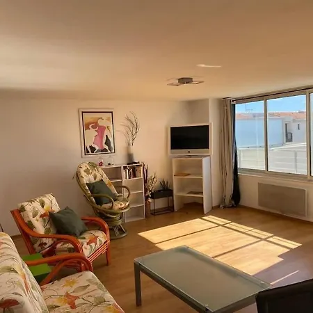 Face à La Appartement *