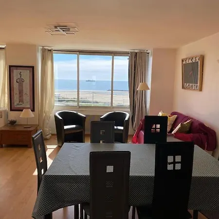 Face à La Appartement *